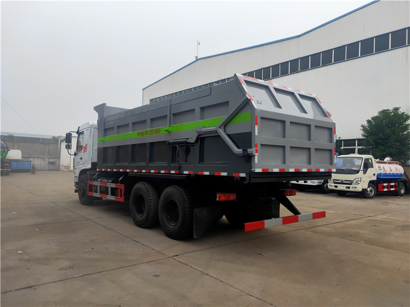 東風(fēng)后雙橋20方污泥運(yùn)輸車