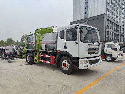 餐廚垃圾車(chē)，收集運(yùn)輸剩飯剩菜泔水垃圾我擔(dān)當(dāng)，干濕分離我本領(lǐng)大