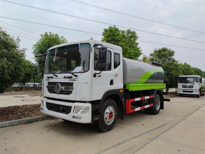 杭州用戶喜提12方灑水車，澆花、澆樹、綠化噴灑功能全